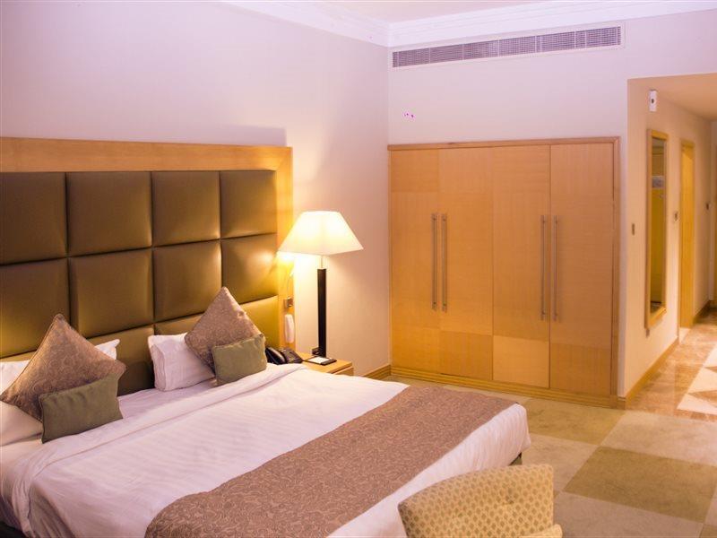 Halo Hotel Dubai Exterior photo